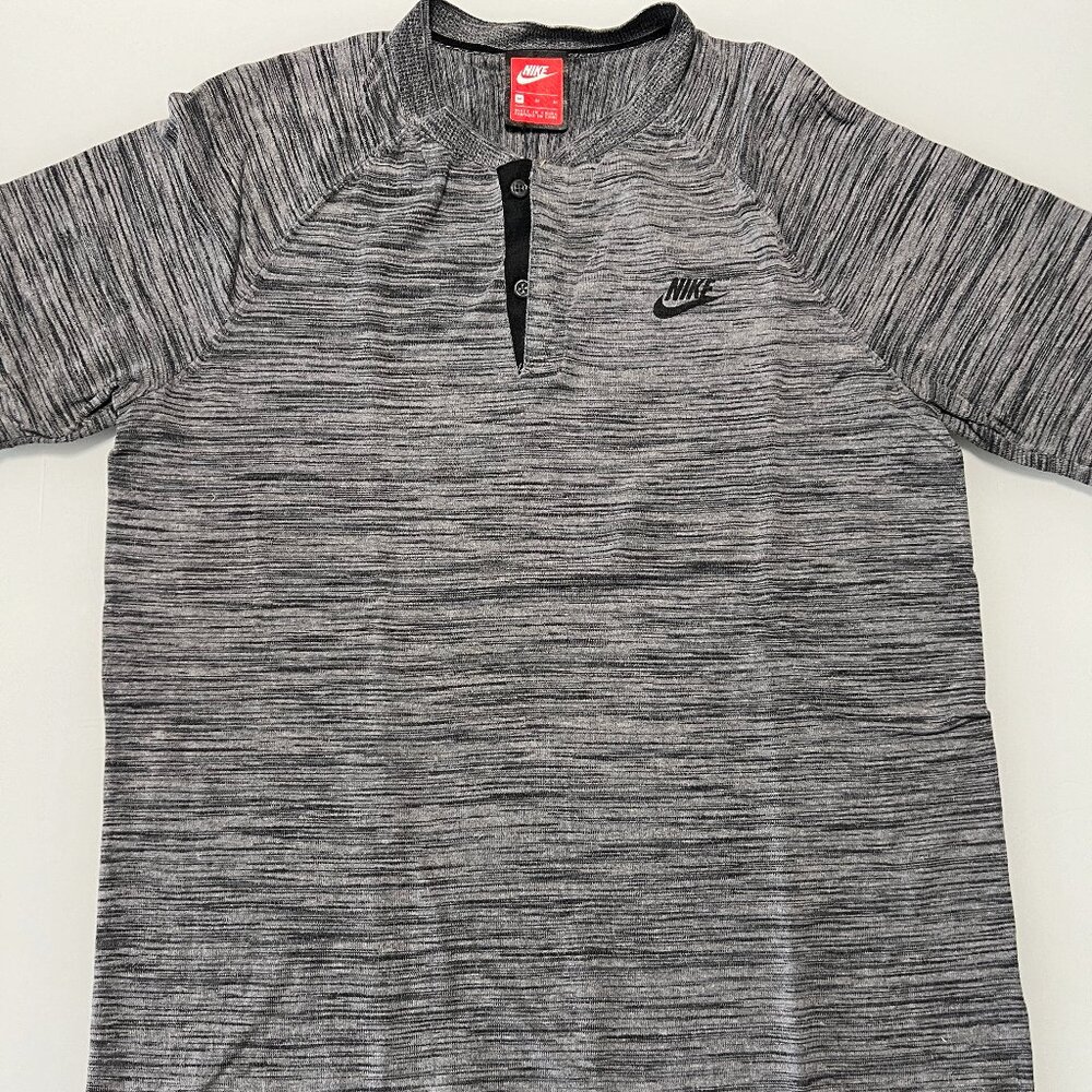 Nike Tech Knit Polo Henley Blade Collar Short Sleeve Grey Medium 846409-091